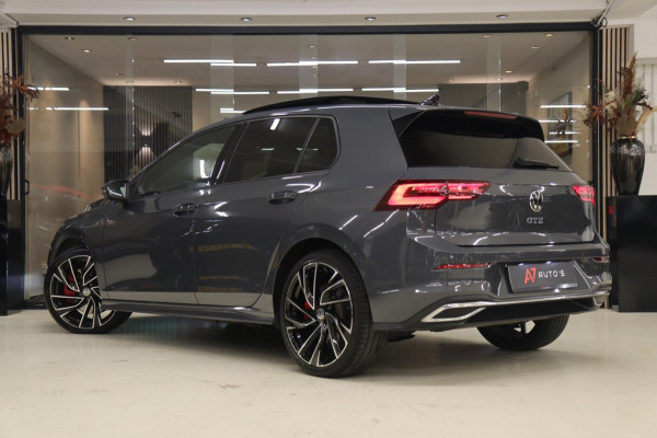 Volkswagen Golf 1.4 eHybrid GTE /PANO/HUD/IQLIGHT/CAM/CARPLAY/ACC/LANE ASSIST/VOL