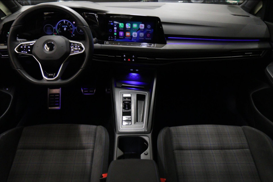 Volkswagen Golf 1.4 eHybrid GTE /PANO/HUD/IQLIGHT/CAM/CARPLAY/ACC/LANE ASSIST/VOL