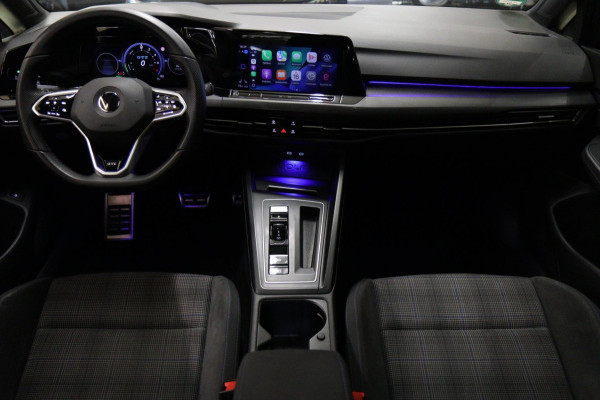 Volkswagen Golf 1.4 eHybrid GTE /PANO/HUD/IQLIGHT/CAM/CARPLAY/ACC/LANE ASSIST/VOL