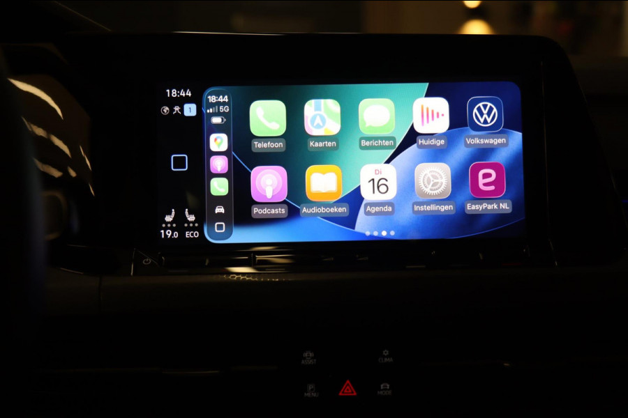 Volkswagen Golf 1.4 eHybrid GTE /PANO/HUD/IQLIGHT/CAM/CARPLAY/ACC/LANE ASSIST/VOL
