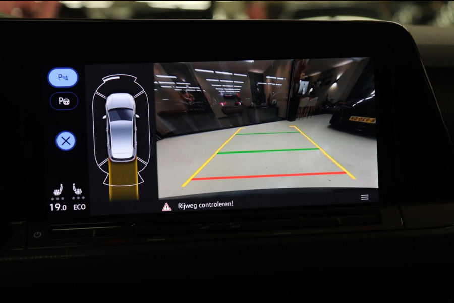 Volkswagen Golf 1.4 eHybrid GTE /PANO/HUD/IQLIGHT/CAM/CARPLAY/ACC/LANE ASSIST/VOL