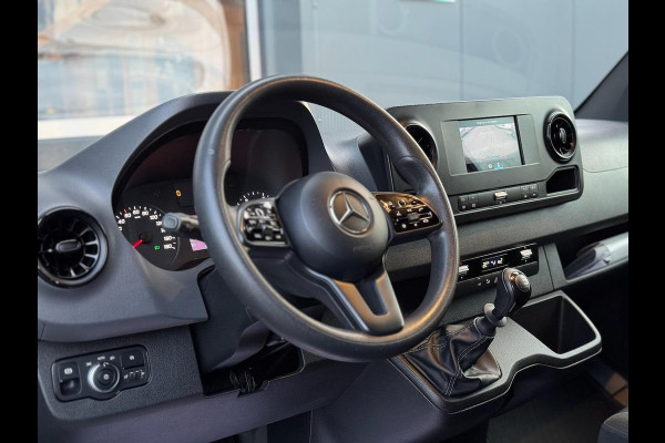 Mercedes-Benz Sprinter 316 2.2 CDI 163pk L3H2 | MBUX Navi | Camera | Laadruim hout 4.32 meter | Bluetooth | Cruise | Airco | L4H3