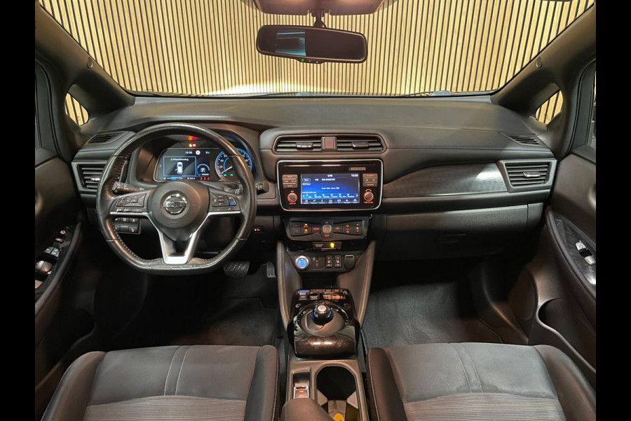 Nissan Leaf 2.ZERO EDITION 40 kWh|270KM WLTP|360*CAMERA|CARPLAY|STUUR+STOELVERW V+A|ACC|NAVIGATIE|NL-AUTO|NAP|