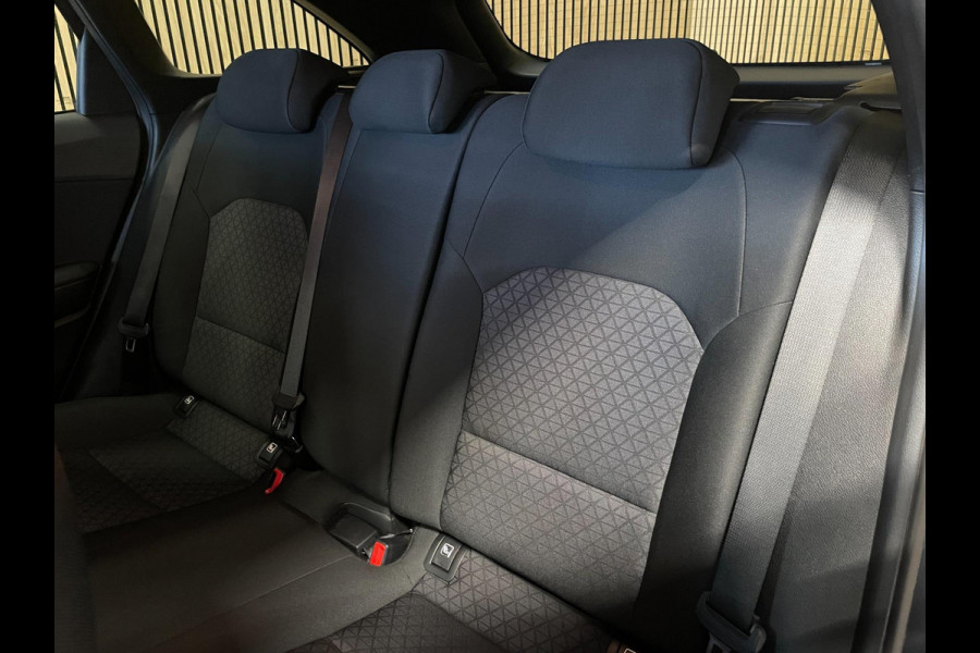 Kia Ceed Sportswagon 1.5 T-GDi DynamicLine|160PK|APPLE CARPLAY+ANDROID|STOEL+STUURVERW|CAMERA|CLIMATE+CRUISE CTRL|1e EIG.|IN.BTW|