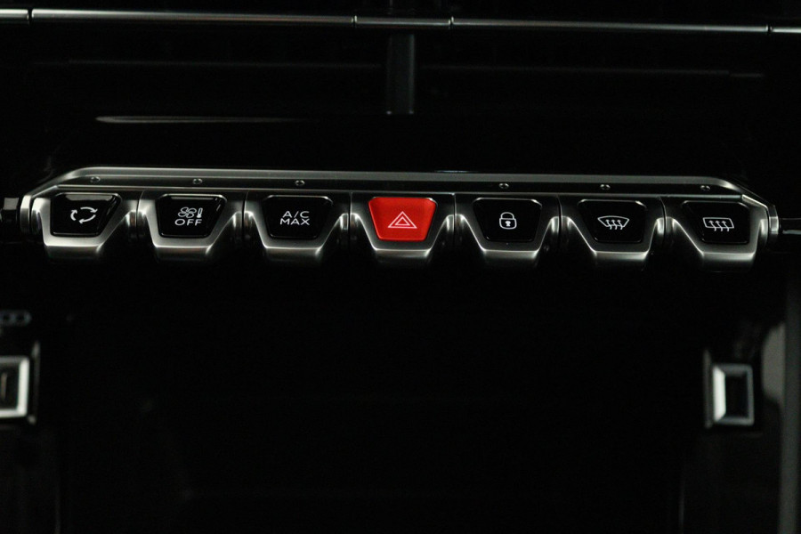 Peugeot 208 1.2 PureTech Blue Lease Active (PARKEERSENSOREN, NAVIGATIE, BLUETOOTH, NL-AUTO, CRUISE CONTROL)