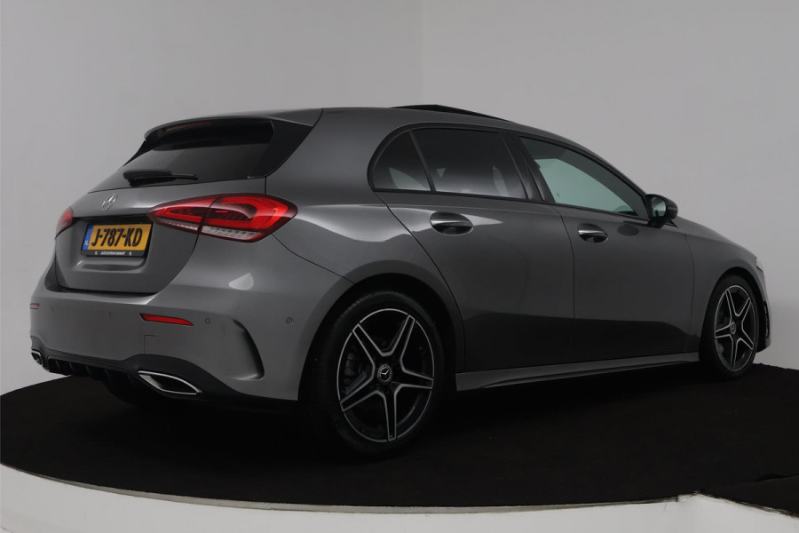 Mercedes-Benz A-Klasse 180 Business Solution AMG (PANORAMADAK, SFEERVERLICHTING, STOELVERWARMING, CAMERA, ELEKTR STOELEN)