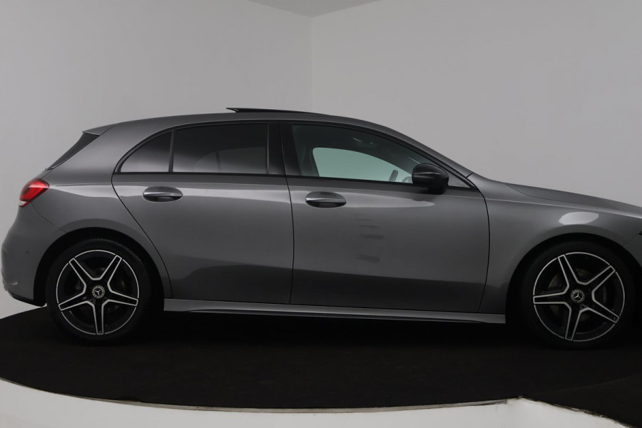 Mercedes-Benz A-Klasse 180 Business Solution AMG (PANORAMADAK, SFEERVERLICHTING, STOELVERWARMING, CAMERA, ELEKTR STOELEN)