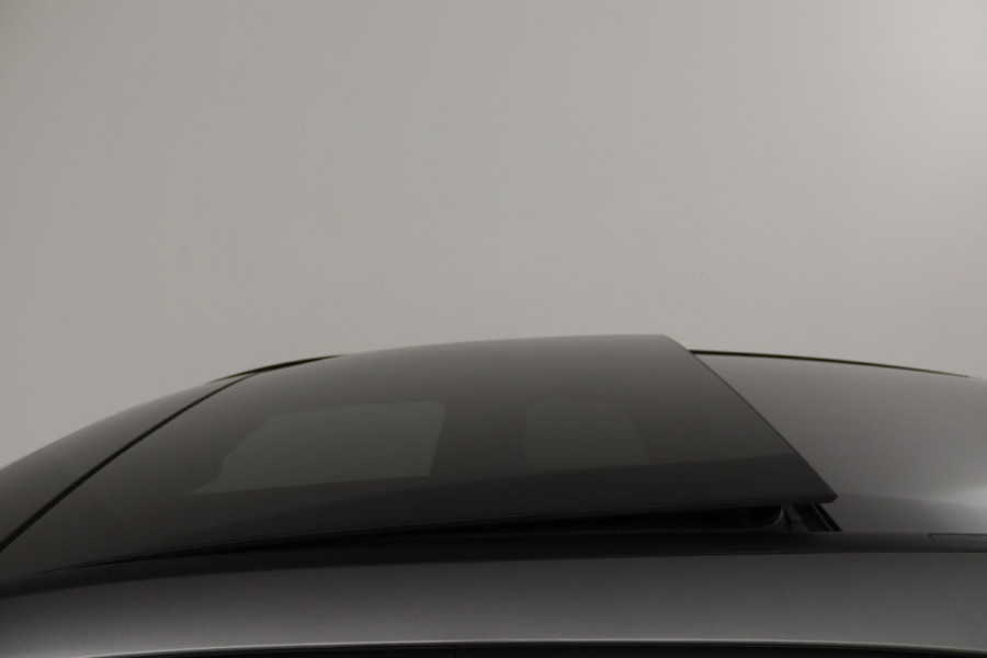 Mercedes-Benz A-Klasse 180 Business Solution AMG (PANORAMADAK, SFEERVERLICHTING, STOELVERWARMING, CAMERA, ELEKTR STOELEN)