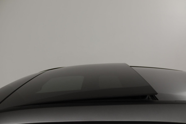 Mercedes-Benz A-Klasse 180 Business Solution AMG (PANORAMADAK, SFEERVERLICHTING, STOELVERWARMING, CAMERA, ELEKTR STOELEN)