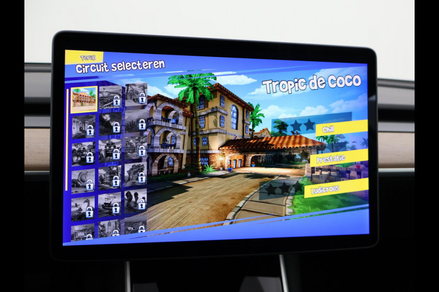 Tesla Model 3 60 kWh RWD *BTW* + LEDER | AUTOPILOT | PANORAMA | 3 CAMERA'S | PRIVACY GLASS