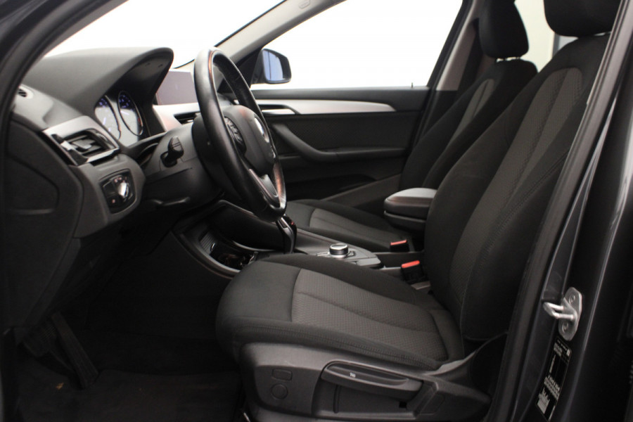 BMW X1 sDrive18i Executive |Navi|