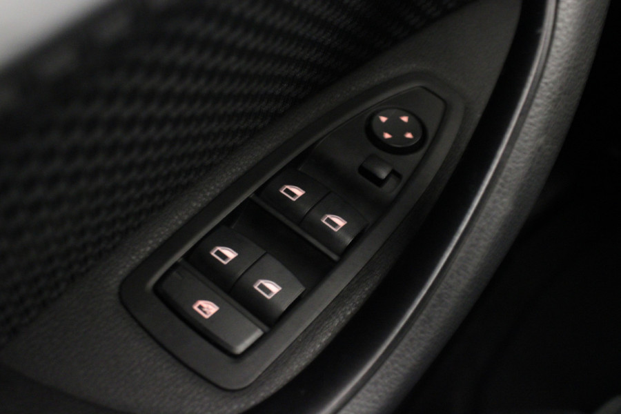 BMW X1 sDrive18i Executive |Navi|