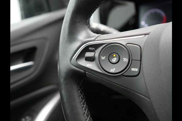 Opel Grandland Turbo NIEUW MODEL Elegance 131pk | Camera | Cruise Control | Lederen Sportstoelen Verwarmd | Park Assist | Apple Carplay | Verwarmd Stuur | Navigatie | Virtual | DAB |