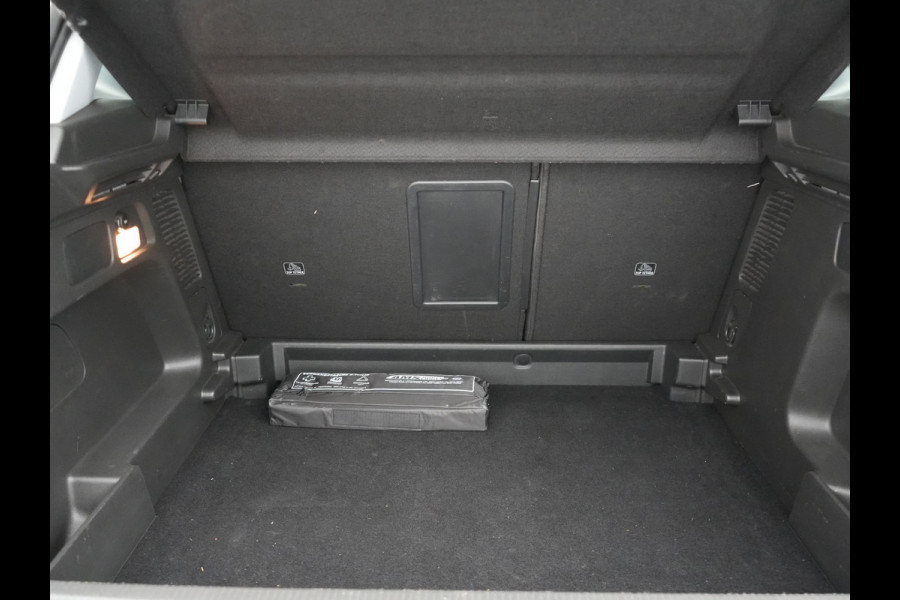 Opel Grandland Turbo NIEUW MODEL Elegance 131pk | Camera | Cruise Control | Lederen Sportstoelen Verwarmd | Park Assist | Apple Carplay | Verwarmd Stuur | Navigatie | Virtual | DAB |