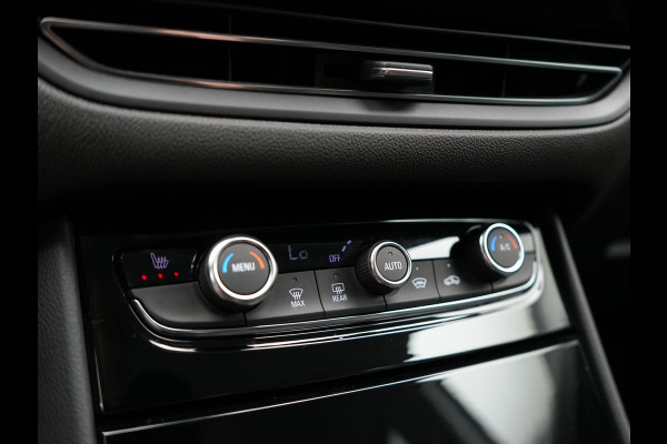Opel Grandland Turbo NIEUW MODEL Elegance 131pk | Camera | Cruise Control | Lederen Sportstoelen Verwarmd | Park Assist | Apple Carplay | Verwarmd Stuur | Navigatie | Virtual | DAB |