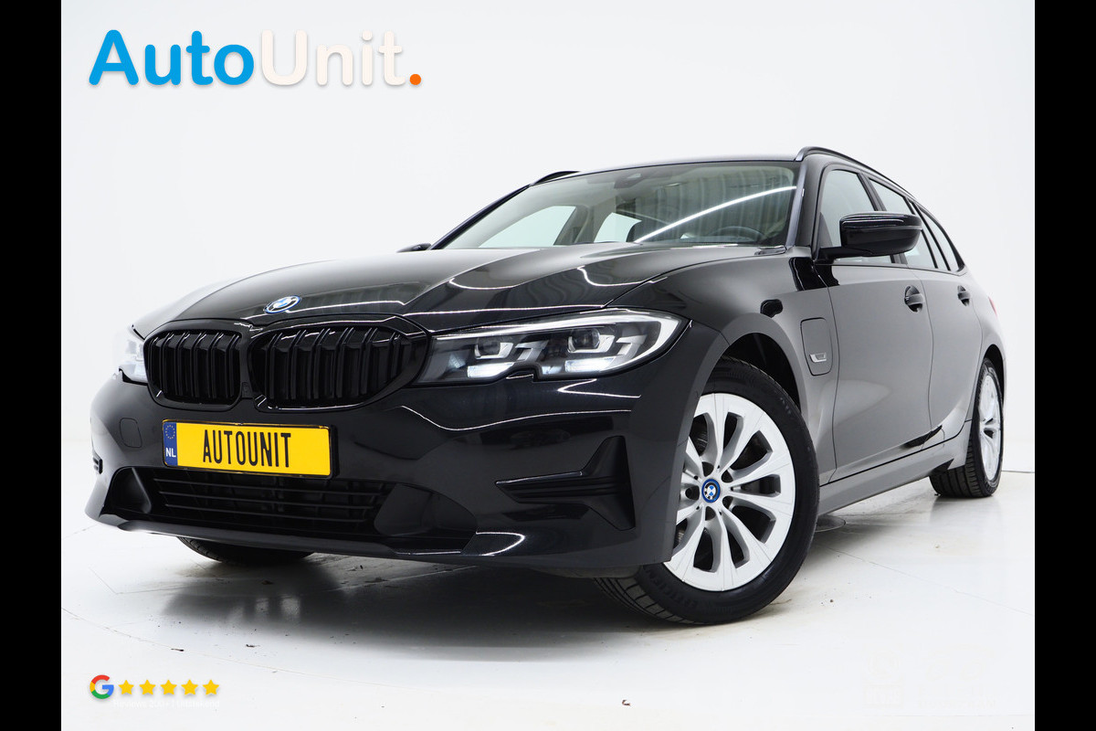 BMW 3 Serie Touring 320e Shadow Line | Camera | Trekhaak | Leder | Virtual | Cruise | DAB | LED | Carplay