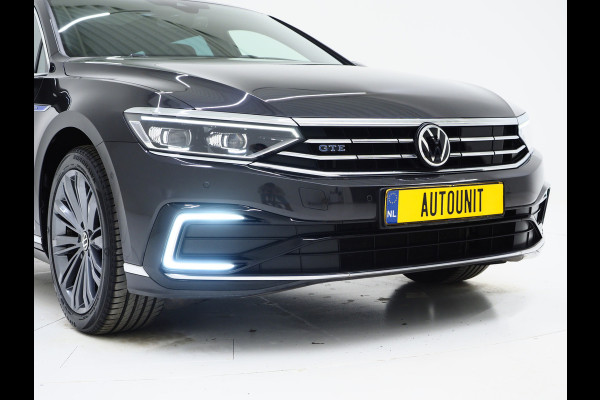 Volkswagen Passat Variant 1.4 TSI PHEV GTE | Panoramadak | Massage | Dynaudio | 360 | Trekhaak | Keyless | Memory