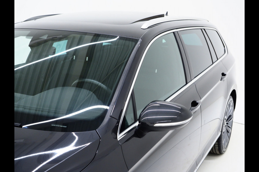 Volkswagen Passat Variant 1.4 TSI PHEV GTE | Panoramadak | Massage | Dynaudio | 360 | Trekhaak | Keyless | Memory