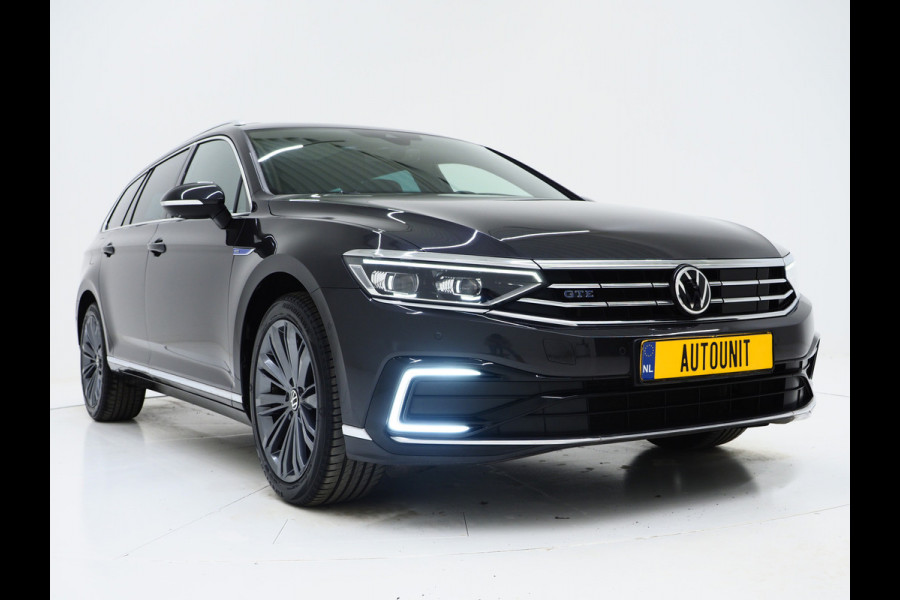 Volkswagen Passat Variant 1.4 TSI PHEV GTE | Panoramadak | Massage | Dynaudio | 360 | Trekhaak | Keyless | Memory