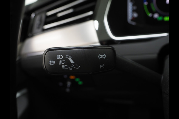 Volkswagen Passat Variant 1.4 TSI PHEV GTE | Panoramadak | Massage | Dynaudio | 360 | Trekhaak | Keyless | Memory