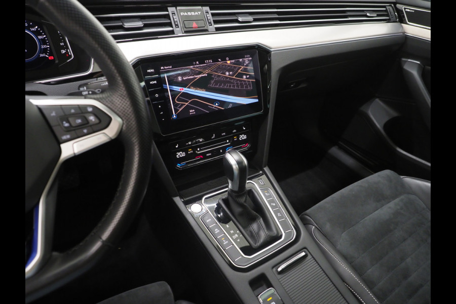 Volkswagen Passat Variant 1.4 TSI PHEV GTE | Panoramadak | Massage | Dynaudio | 360 | Trekhaak | Keyless | Memory