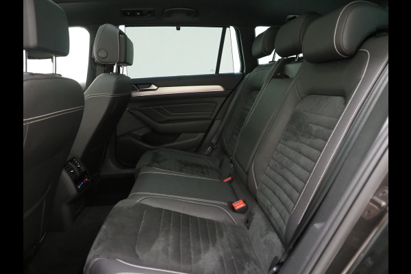 Volkswagen Passat Variant 1.4 TSI PHEV GTE | Panoramadak | Massage | Dynaudio | 360 | Trekhaak | Keyless | Memory