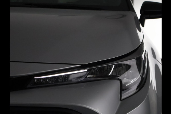 Toyota Corolla Touring Sports 1.8 Hybrid First Edition Bi-Tone | Apple Carplay & AndroidAUTO | Navigatie | 1e eigenaar |
