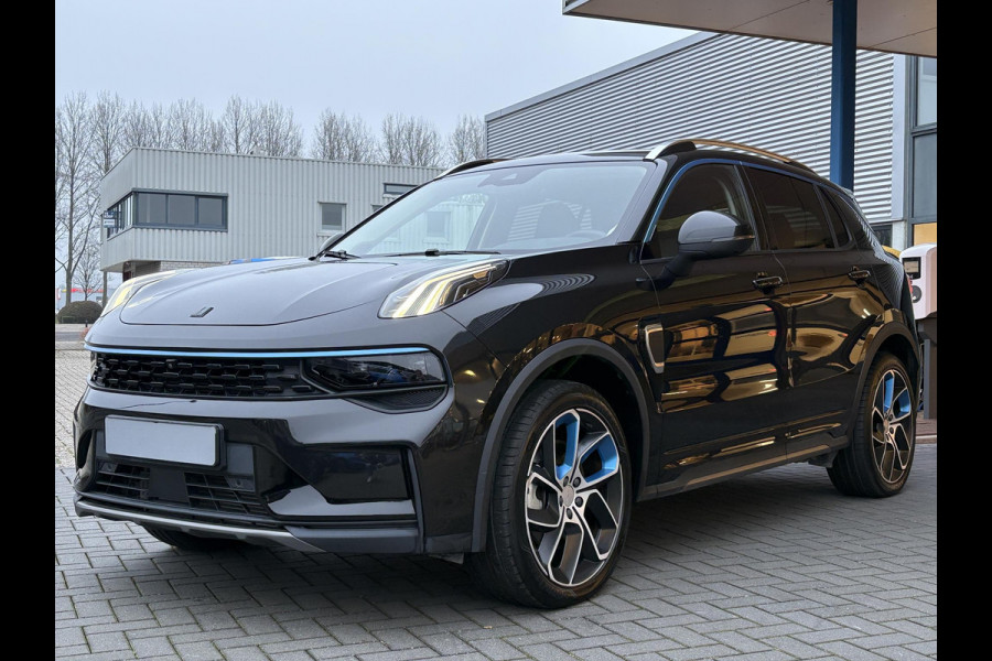Lynk & Co 01 1.5 261 pk | PHEV | 360 Camera | Adaptieve Cruise | Elek. Achterklep | Panorama dak | Stoelverwarming | 1.800kg Trekgewicht