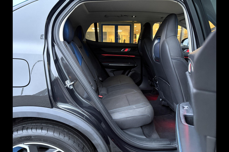 Lynk & Co 01 1.5 261 pk | PHEV | 360 Camera | Adaptieve Cruise | Elek. Achterklep | Panorama dak | Stoelverwarming | 1.800kg Trekgewicht