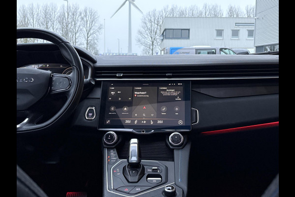 Lynk & Co 01 1.5 261 pk | PHEV | 360 Camera | Adaptieve Cruise | Elek. Achterklep | Panorama dak | Stoelverwarming | 1.800kg Trekgewicht