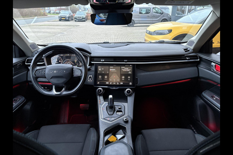 Lynk & Co 01 1.5 261 pk | PHEV | 360 Camera | Adaptieve Cruise | Elek. Achterklep | Panorama dak | Stoelverwarming | 1.800kg Trekgewicht