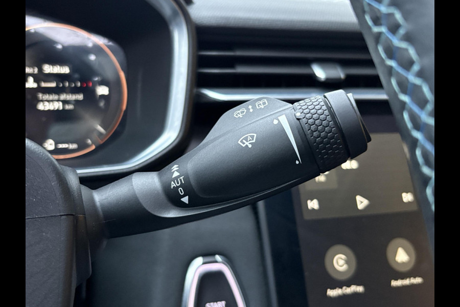 Lynk & Co 01 1.5 261 pk | PHEV | 360 Camera | Adaptieve Cruise | Elek. Achterklep | Panorama dak | Stoelverwarming | 1.800kg Trekgewicht