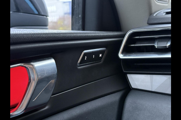 Lynk & Co 01 1.5 261 pk | PHEV | 360 Camera | Adaptieve Cruise | Elek. Achterklep | Panorama dak | Stoelverwarming | 1.800kg Trekgewicht