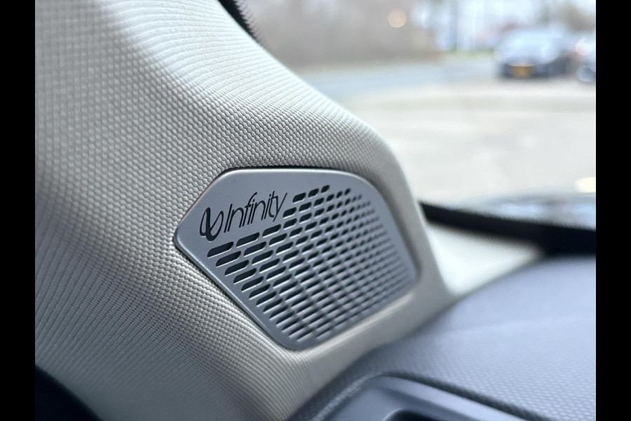 Lynk & Co 01 1.5 261 pk | PHEV | 360 Camera | Adaptieve Cruise | Elek. Achterklep | Panorama dak | Stoelverwarming | 1.800kg Trekgewicht