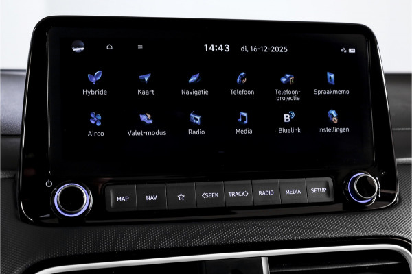 Hyundai Kona 1.6 GDI HEV Comfort - Automaat | Cruise | PDC | Camera | NAV + App. Connect | ECC | Afn. Trekhaak | DAB | LM 16" |