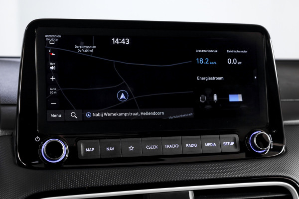 Hyundai Kona 1.6 GDI HEV Comfort - Automaat | Cruise | PDC | Camera | NAV + App. Connect | ECC | Afn. Trekhaak | DAB | LM 16" |