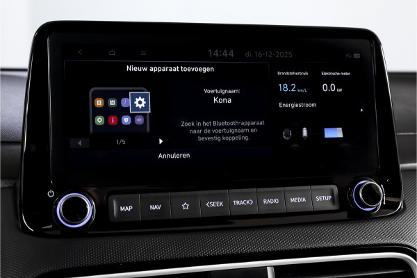 Hyundai Kona 1.6 GDI HEV Comfort - Automaat | Cruise | PDC | Camera | NAV + App. Connect | ECC | Afn. Trekhaak | DAB | LM 16" |