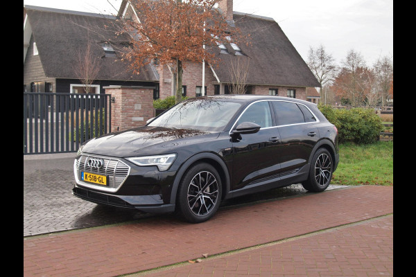 Audi e-tron 55 quattro edition 95 kWh | NL-Auto | Trekhaak | Parkeersensoren | DAB |