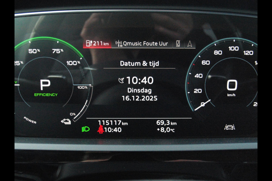 Audi e-tron 55 quattro edition 95 kWh | NL-Auto | Trekhaak | Parkeersensoren | DAB |