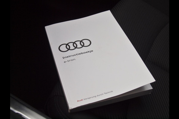 Audi e-tron 55 quattro edition 95 kWh | NL-Auto | Trekhaak | Parkeersensoren | DAB |