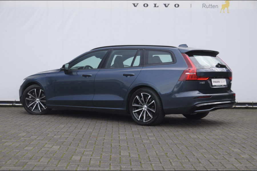 Volvo V60 T6 350PK Automaat AWD Plus Dark / Adaptive cruise control / Elektrische stoelen / Harman Kardon audio / Trekhaak / Pilot assist / BLIS / Stoel en stuur verwarming / Elektrische achterklep / Parkeersensoren met 360 camera / Google infotainment