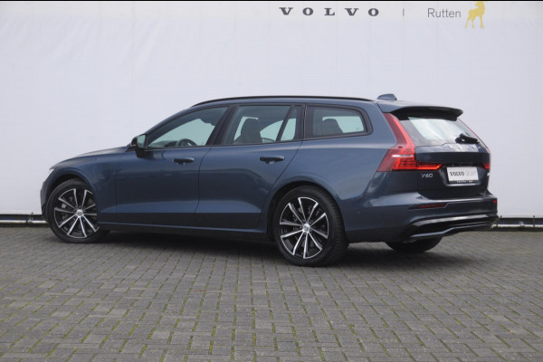 Volvo V60 T6 350PK Automaat AWD Plus Dark / Adaptive cruise control / Elektrische stoelen / Harman Kardon audio / Trekhaak / Pilot assist / BLIS / Stoel en stuur verwarming / Elektrische achterklep / Parkeersensoren met 360 camera / Google infotainment