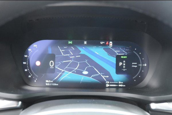 Volvo V60 T6 350PK Automaat AWD Plus Dark / Adaptive cruise control / Elektrische stoelen / Harman Kardon audio / Trekhaak / Pilot assist / BLIS / Stoel en stuur verwarming / Elektrische achterklep / Parkeersensoren met 360 camera / Google infotainment