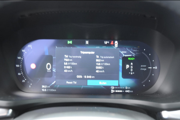 Volvo V60 T6 350PK Automaat AWD Plus Dark / Adaptive cruise control / Elektrische stoelen / Harman Kardon audio / Trekhaak / Pilot assist / BLIS / Stoel en stuur verwarming / Elektrische achterklep / Parkeersensoren met 360 camera / Google infotainment