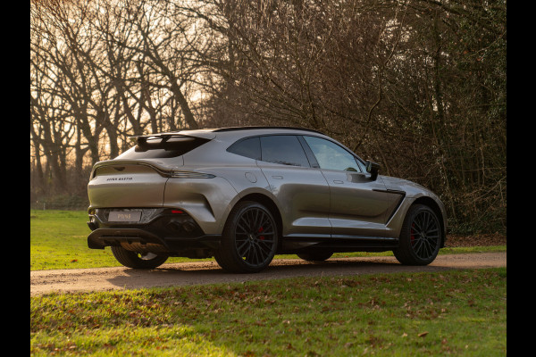 Aston Martin DBX 707 4.0 V8 | Facelift | Sports Plus Seats | Luchtvering | Stoelventilatie | Carbon! | Pano-dak
