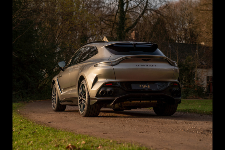 Aston Martin DBX 707 4.0 V8 | Facelift | Sports Plus Seats | Luchtvering | Stoelventilatie | Carbon! | Pano-dak