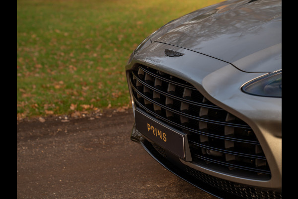 Aston Martin DBX 707 4.0 V8 | Facelift | Sports Plus Seats | Luchtvering | Stoelventilatie | Carbon! | Pano-dak