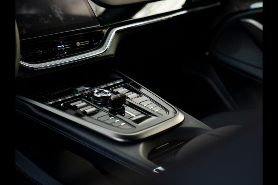 Aston Martin DBX 707 4.0 V8 | Facelift | Sports Plus Seats | Luchtvering | Stoelventilatie | Carbon! | Pano-dak