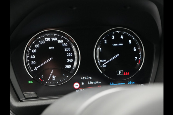 BMW X1 xDrive25e M Sport Plug In Hybrid 222pk Dealer O.H PHEV | Trekhaak Afneembaar | Cruise Control | Lederen Sportstoelen Verwarmd | Bluetooth | Sfeerverlichting | Sportstuur Leder | Navigatie | DAB | 18" LM |