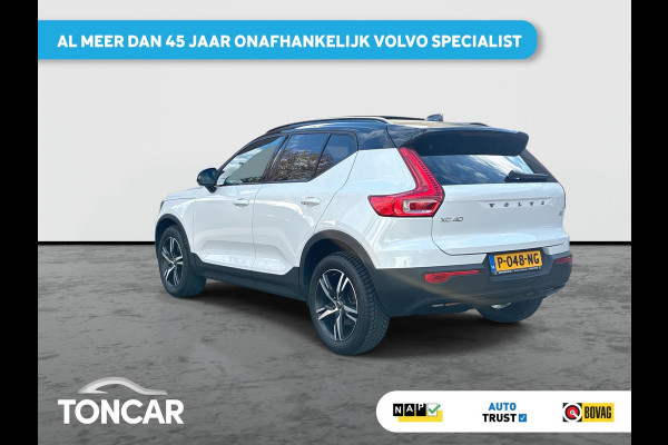 Volvo XC40 2.0 B3 R-Design | SkyRoof | Pilot Assist| Park Assist | 18" Lm-velgen | Two Tone Lak | Apple Carplay / Android Auto